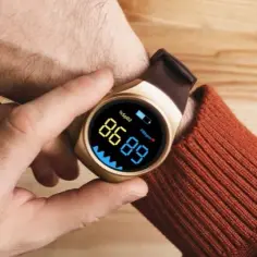 Jaki smartwatch damski do 1000 zł wybrać? Kluczowe cechy i modele