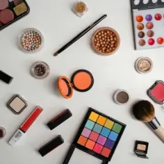 Co jest potrzebne do makijażu: 10 niezbędnych produktów